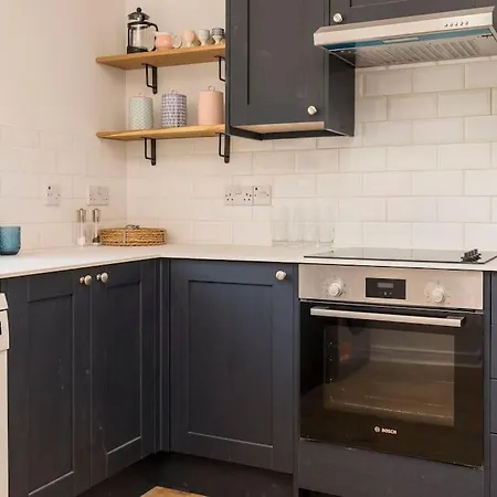 Well-Equipped Apartment At Westerlands Farm Graffham Экстерьер фото
